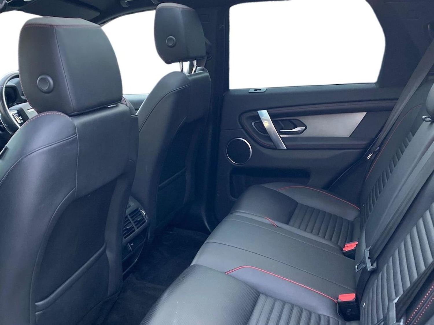 Used Land Rover Discovery Sport 2022 for sale - 76706415: Photo 4