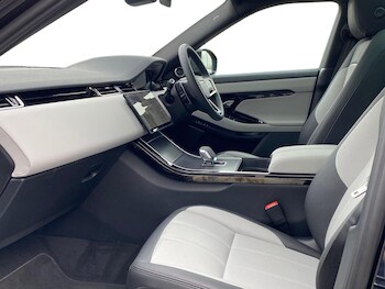 Used Land Rover Range Rover Evoque 2025 for sale - 78252734: Photo