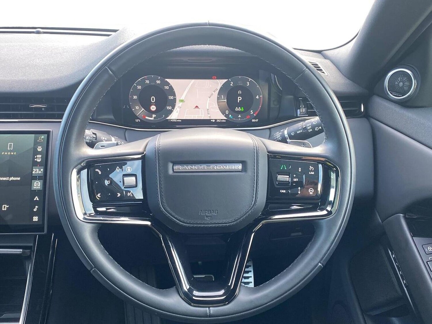 Used Land Rover Range Rover Evoque 2025 for sale - 76046059: Photo 15