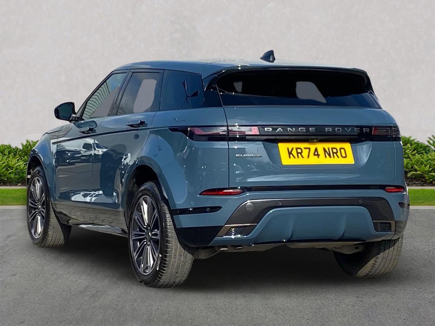 Used Land Rover Range Rover Evoque 2024 for sale - 78193493: Photo 2