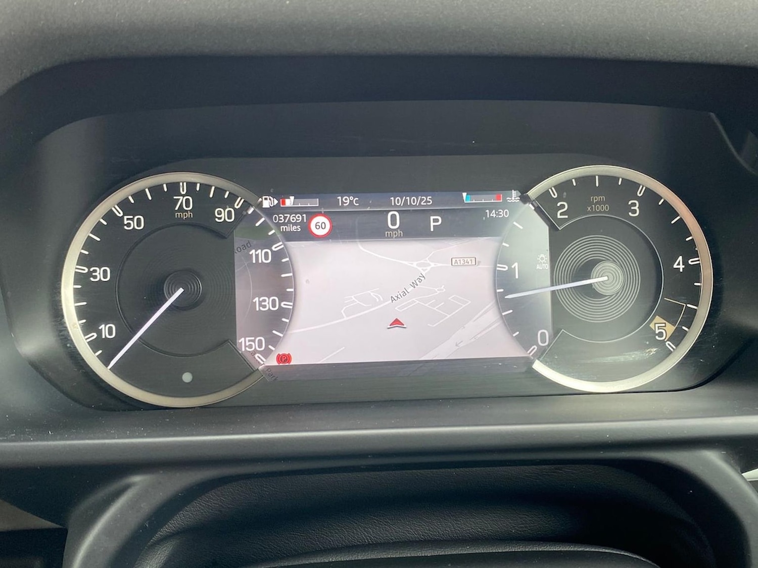 Used Land Rover Defender 2022 for sale - 76243199: Photo 16