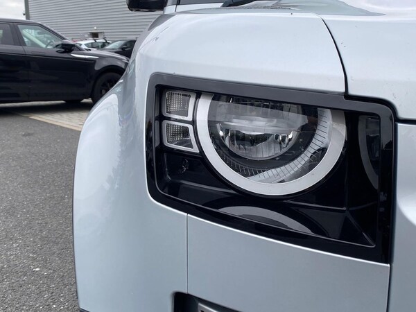 Used Land Rover Defender 2022 for sale - 76243199: Photo 17