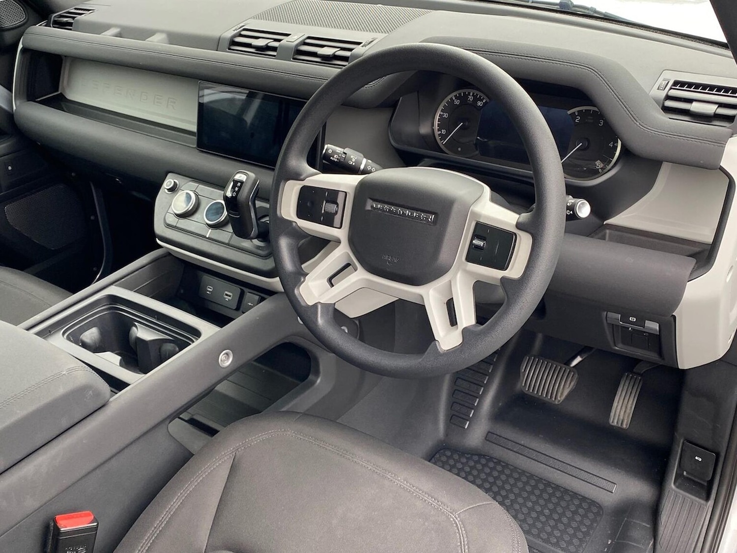 Used Land Rover Defender 2022 for sale - 76243199: Photo 25