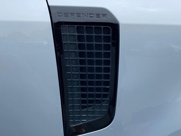 Used Land Rover Defender 2022 for sale - 76243199: Photo 26