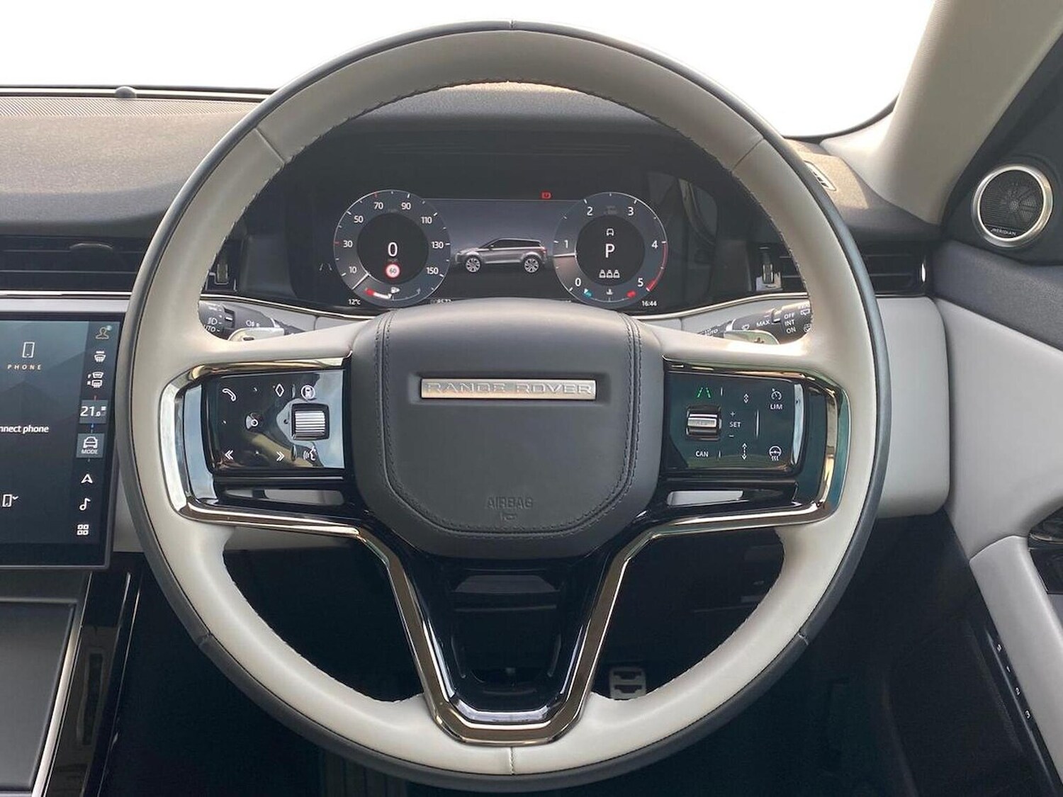 Used Land Rover Range Rover Evoque 2025 for sale - 76057904: Photo 15