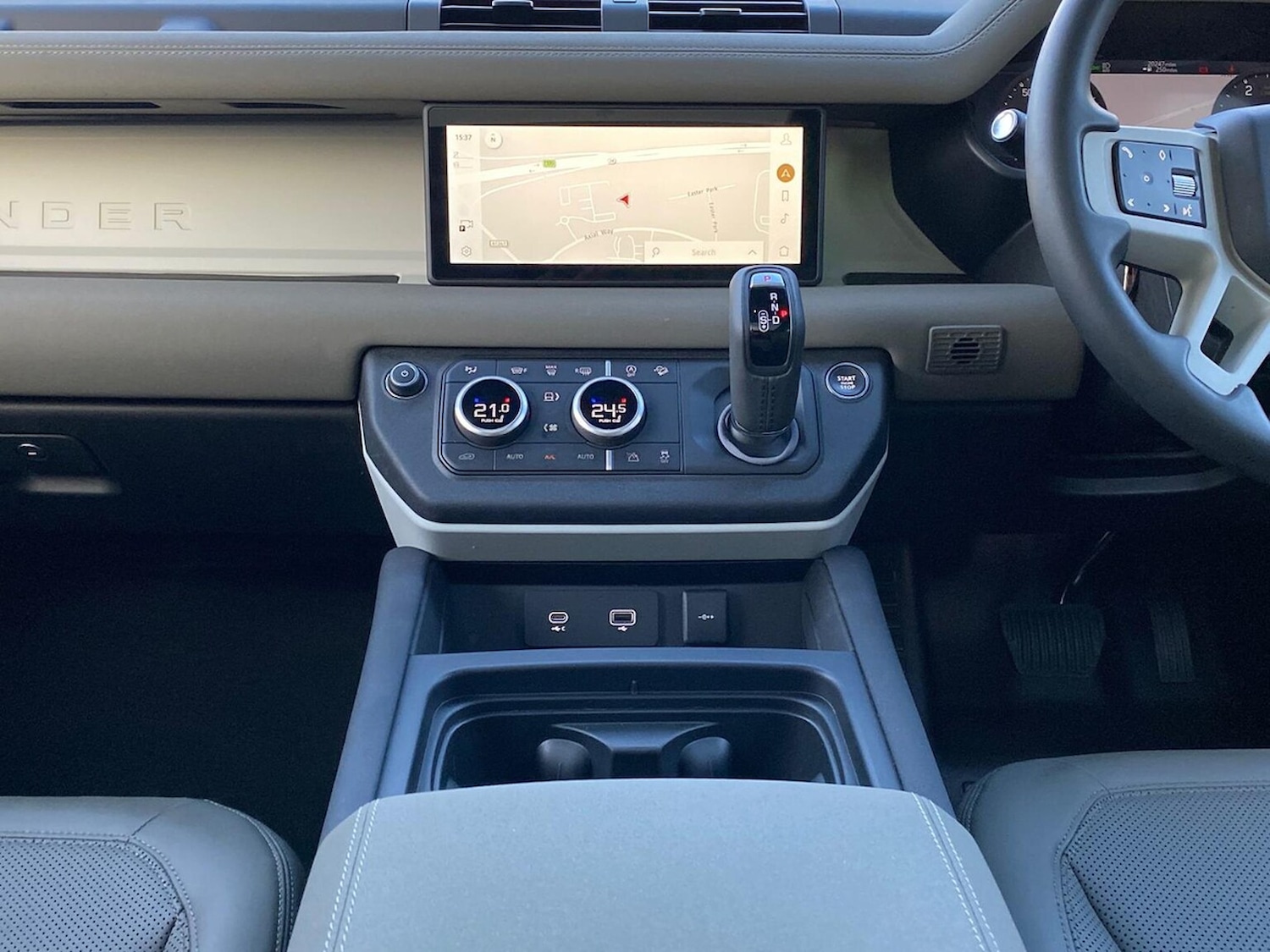 Used Land Rover Defender 2023 for sale - 76578303: Photo 13