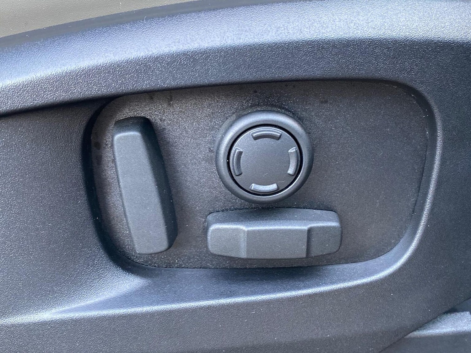 Used Land Rover Defender 2023 for sale - 76578303: Photo 26