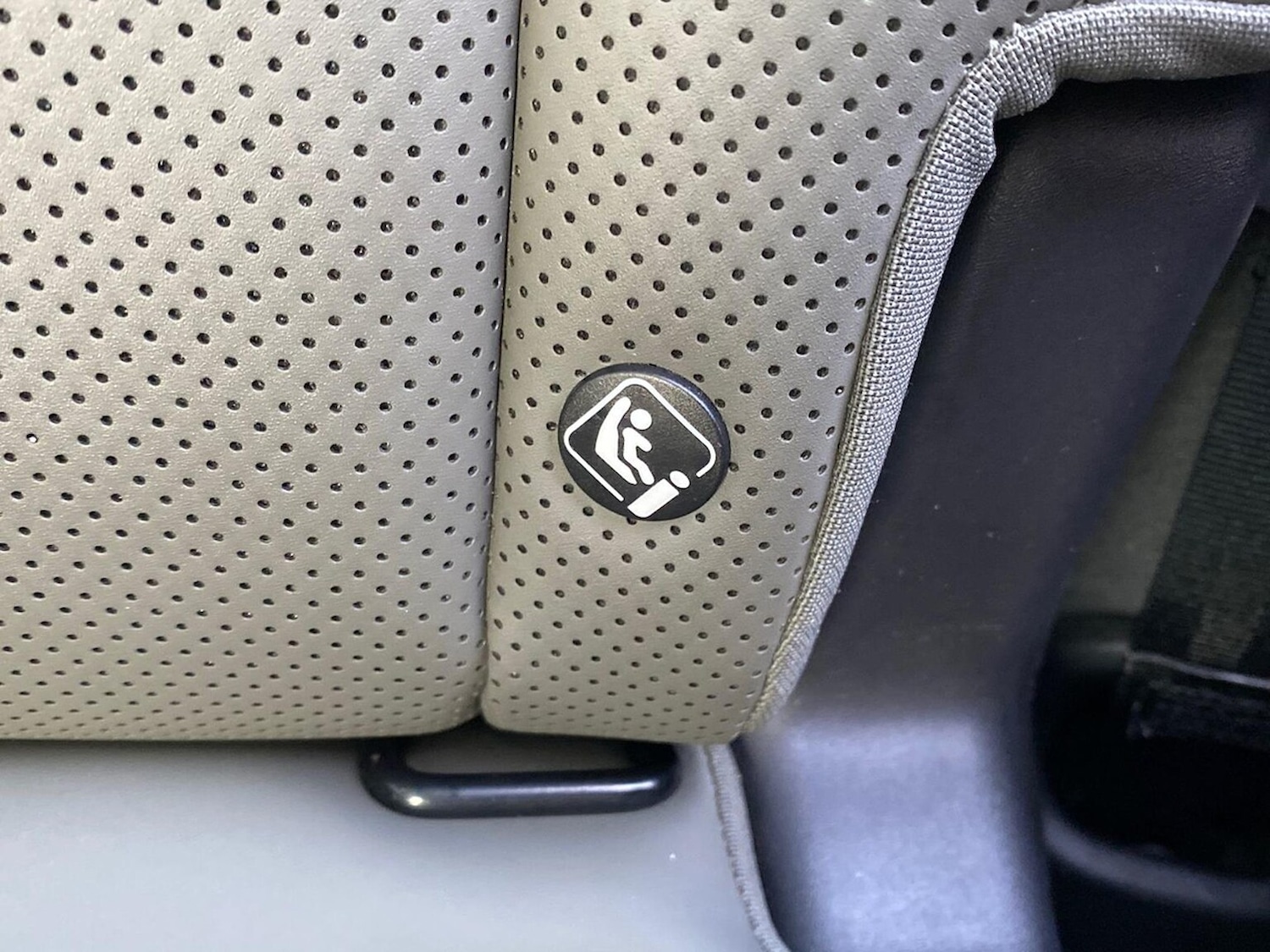 Used Land Rover Defender 2023 for sale - 76578303: Photo 34