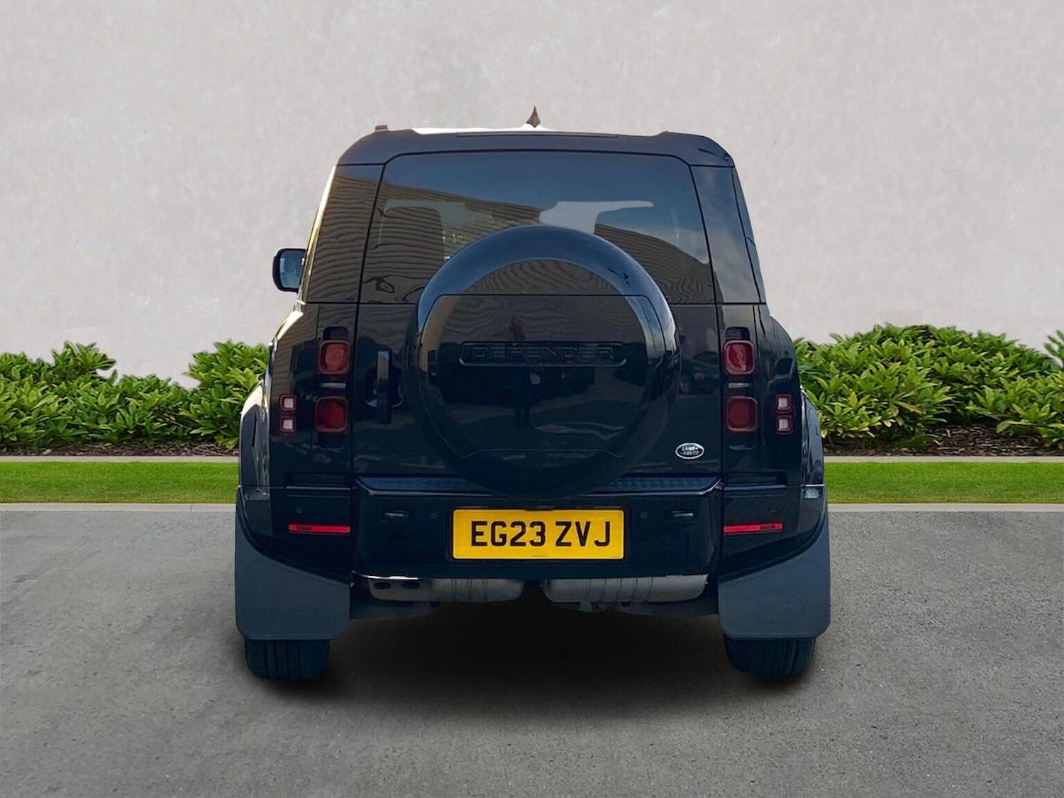 Used Land Rover Defender 2023 for sale - 76578303: Photo 6