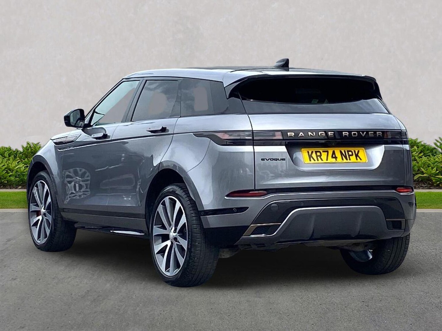 Used Land Rover Range Rover Evoque 2024 for sale - 78193509: Photo 2