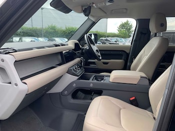 Used Land Rover Defender 2022 for sale - 78782558: Photo