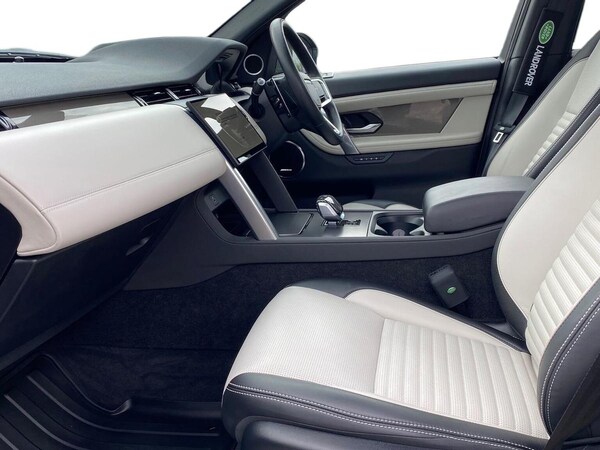 Used Land Rover Discovery Sport 2024 for sale - 76097642: Photo 3