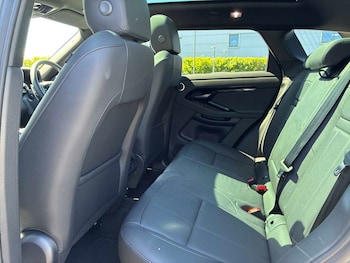 Used Land Rover Range Rover Evoque 2025 for sale - 78422665: Photo