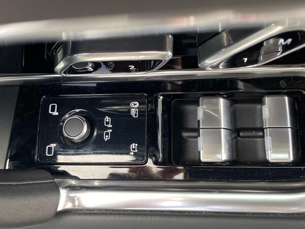 Used Land Rover Range Rover 2025 for sale - 76225117: Photo 27