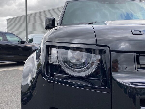 Used Land Rover Defender 2024 for sale - 76198373: Photo 17