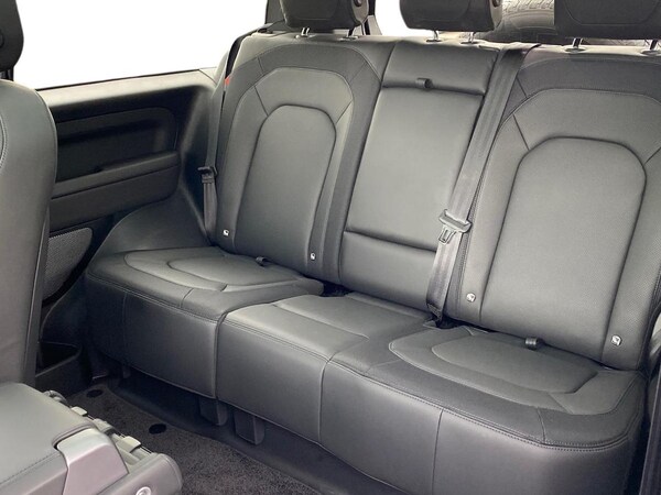 Used Land Rover Defender 2024 for sale - 76198373: Photo 4