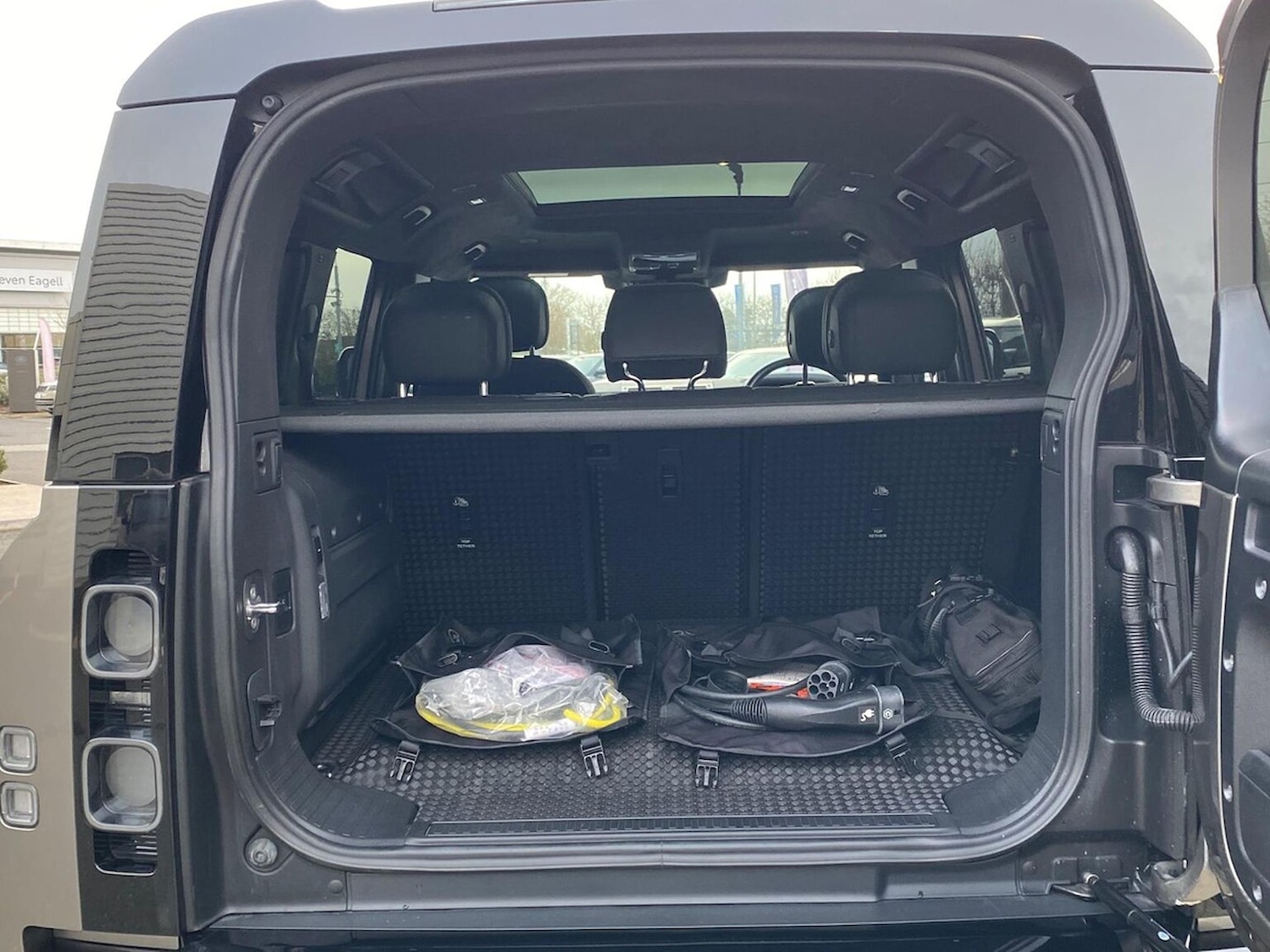 Used Land Rover Defender 2024 for sale - 78039350: Photo 10