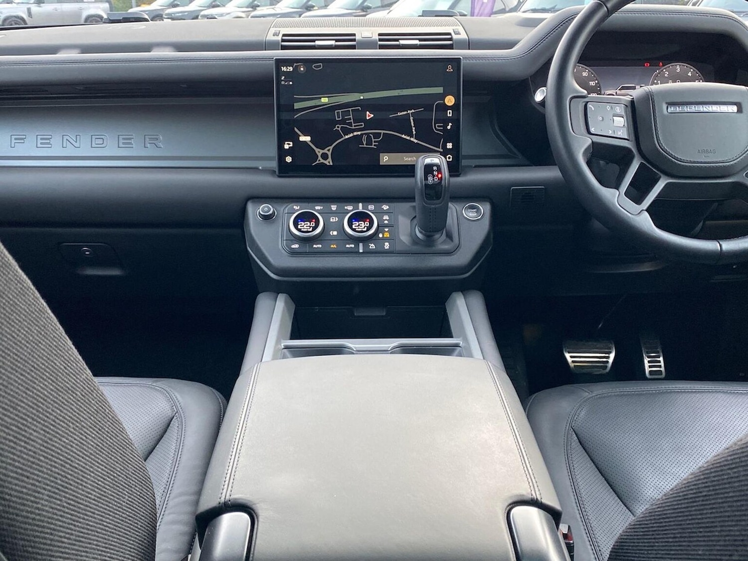 Used Land Rover Defender 2024 for sale - 78039350: Photo 14