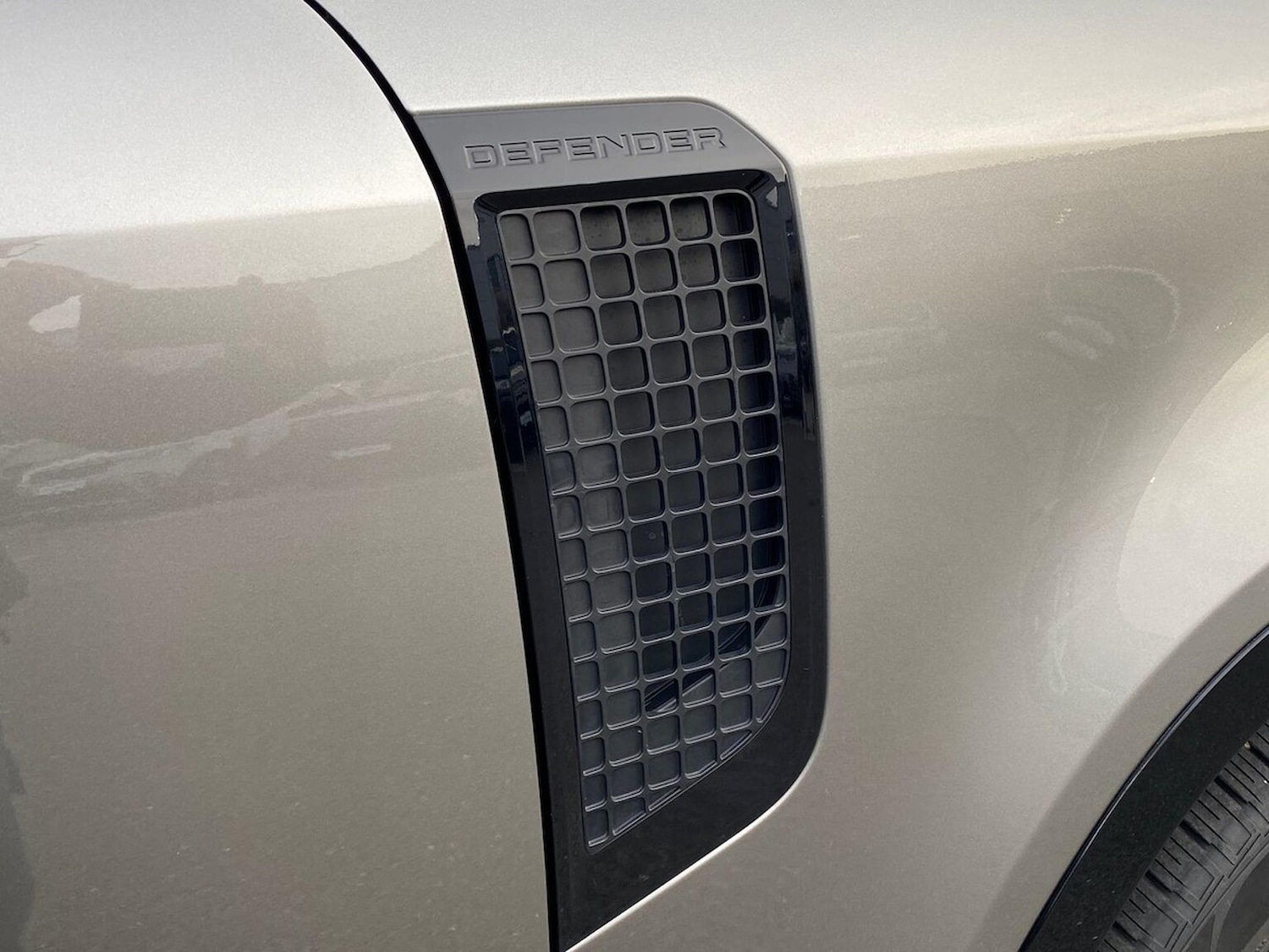 Used Land Rover Defender 2024 for sale - 78039350: Photo 28