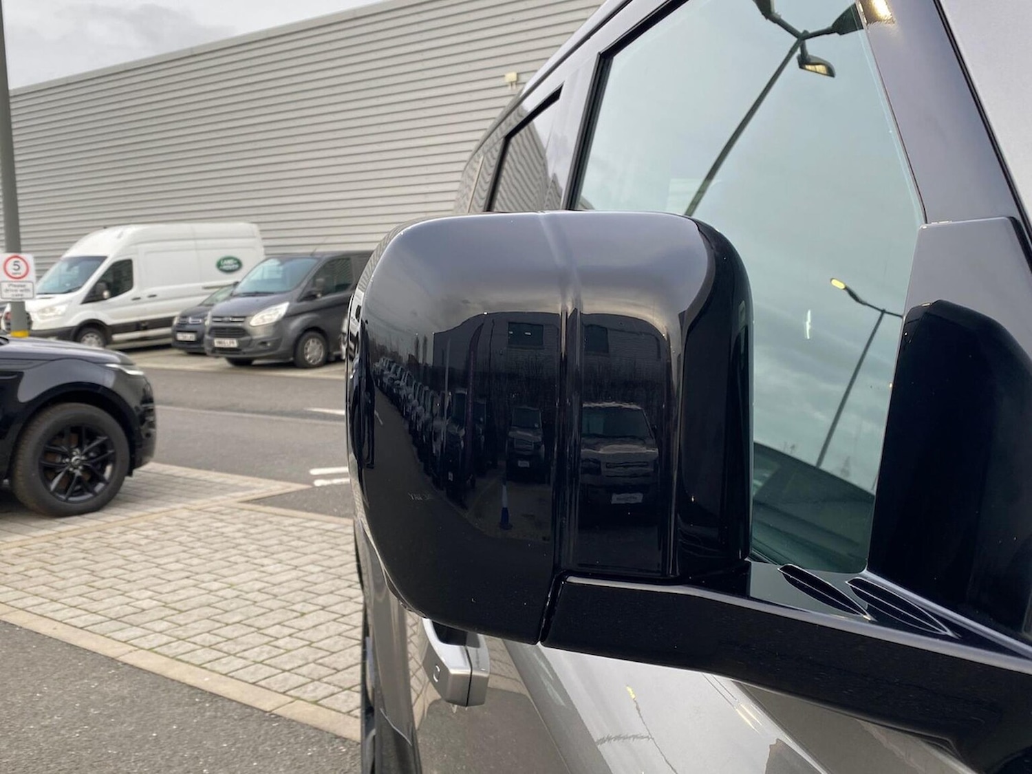 Used Land Rover Defender 2024 for sale - 78039350: Photo 29