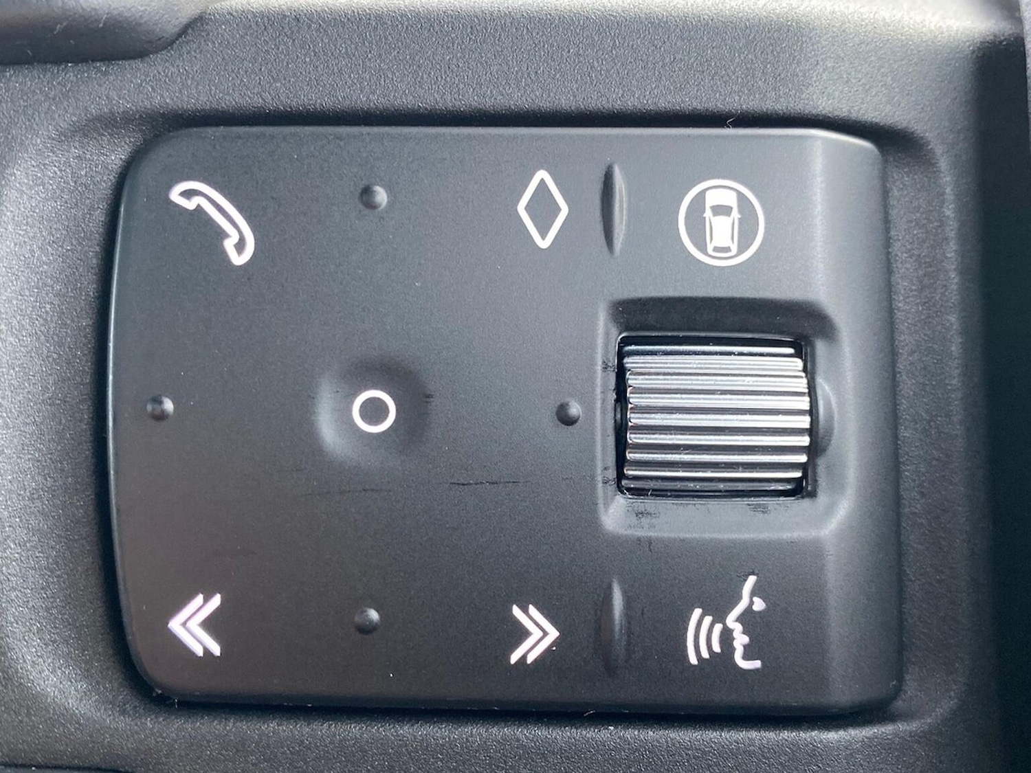 Used Land Rover Defender 2024 for sale - 78039350: Photo 42