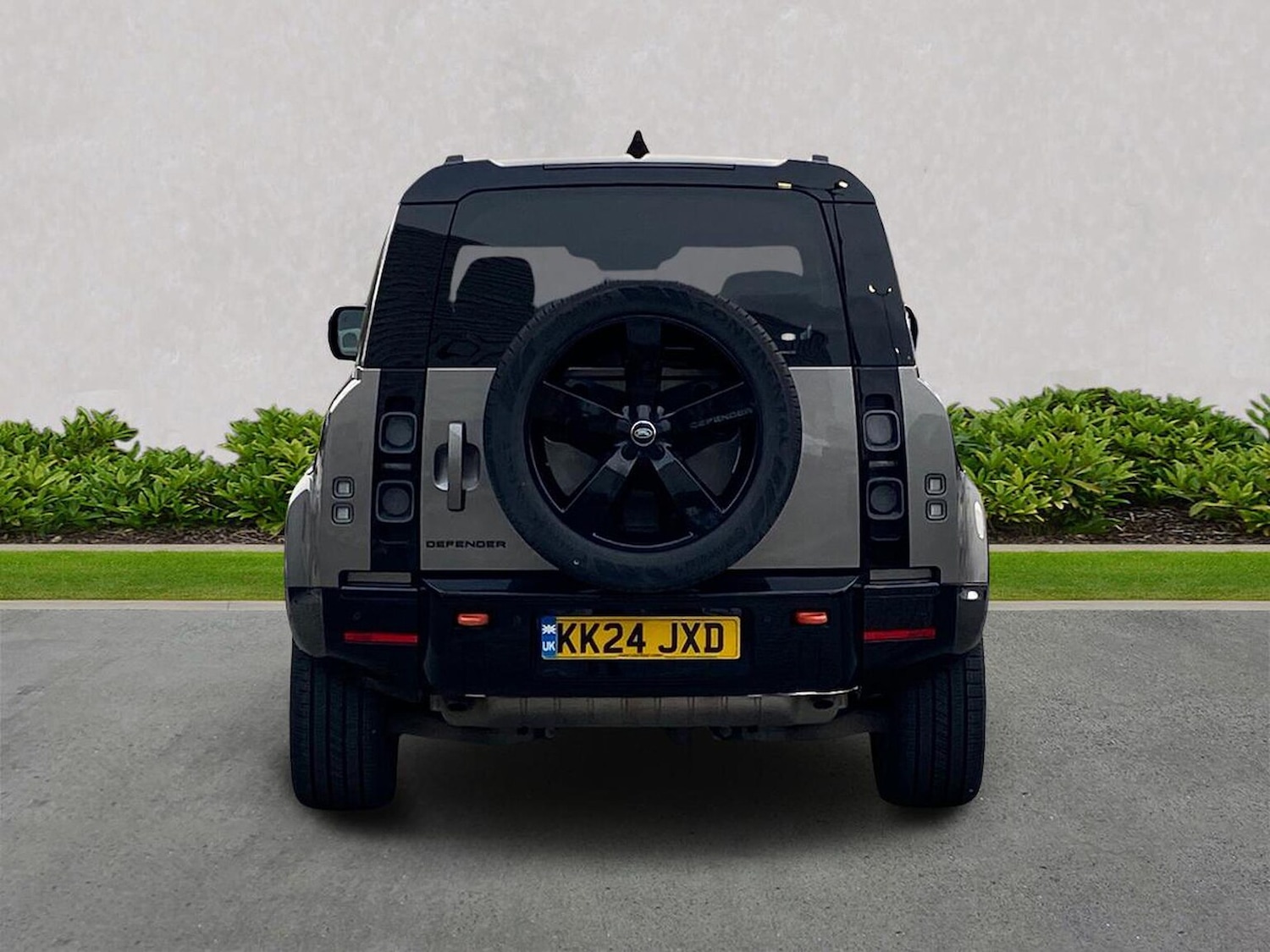 Used Land Rover Defender 2024 for sale - 78039350: Photo 6