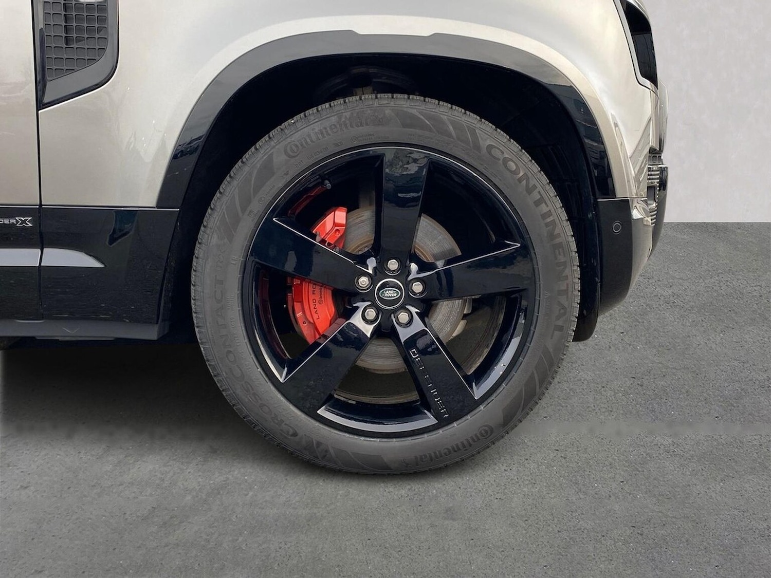 Used Land Rover Defender 2024 for sale - 78039350: Photo 8