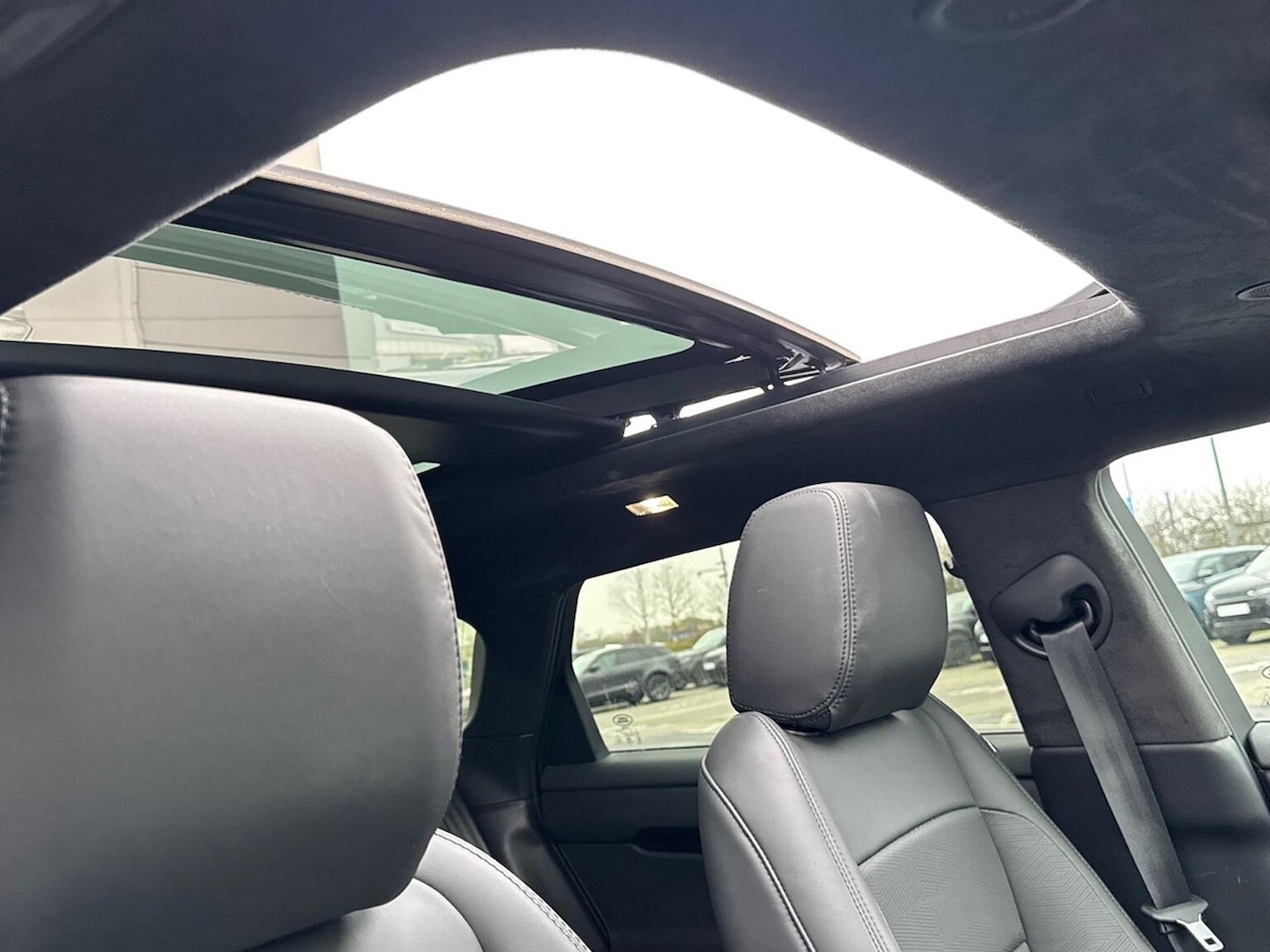 Used Land Rover Range Rover Evoque 2024 for sale - 77019482: Photo 33