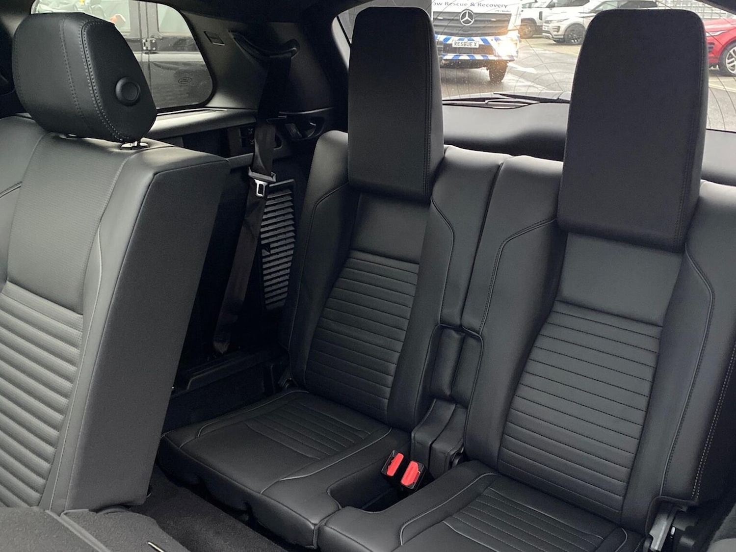 Used Land Rover Discovery Sport 2024 for sale - 76957539: Photo 31