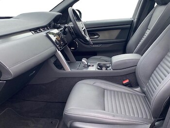 Used Land Rover Discovery Sport 2024 for sale - 76957539: Photo