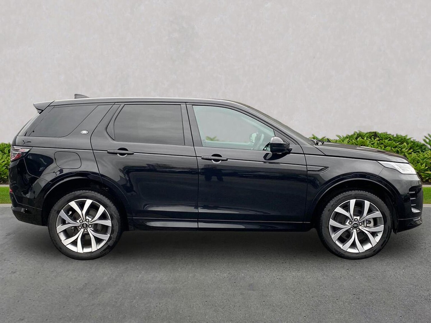 Used Land Rover Discovery Sport 2024 for sale - 76957539: Photo 5