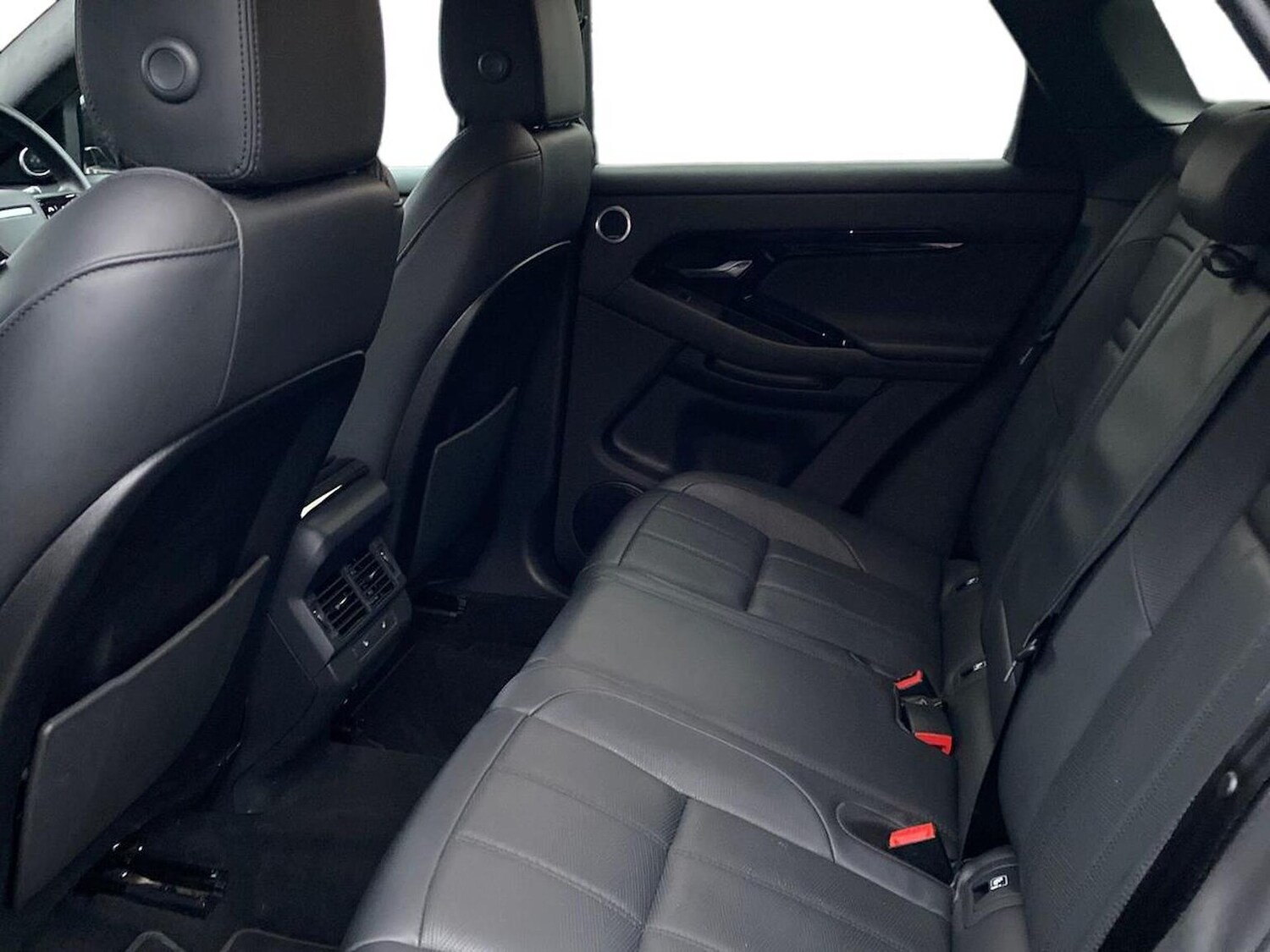 Used Land Rover Range Rover Evoque 2024 for sale - 77001917: Photo 4