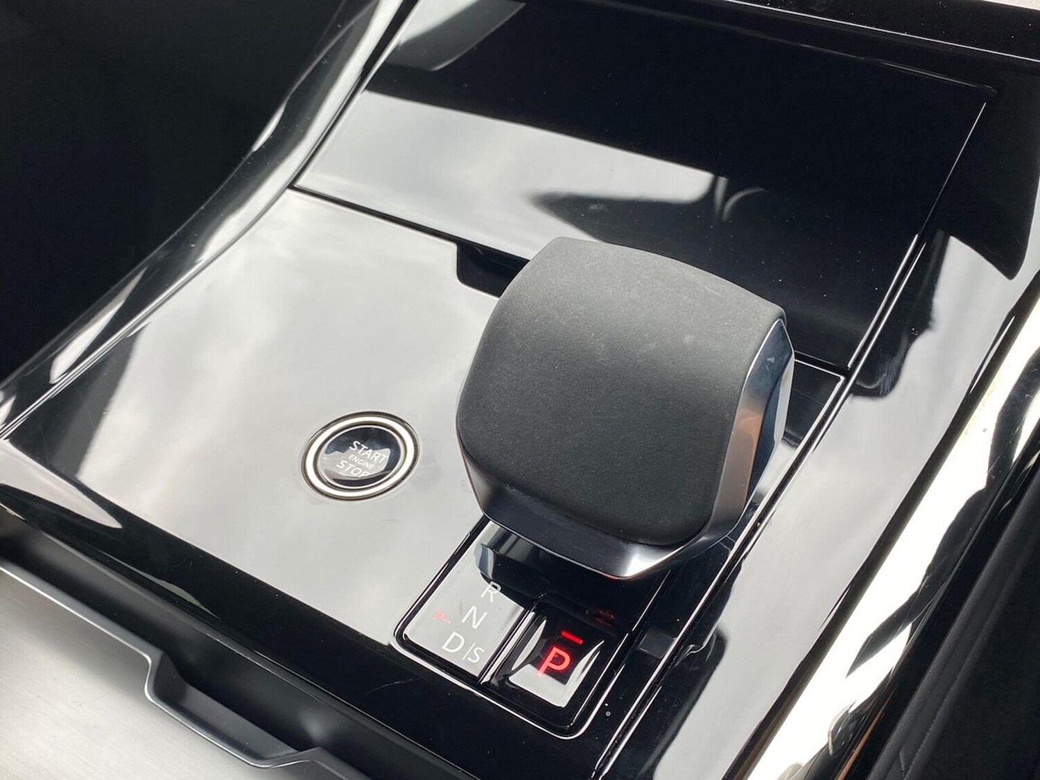 Used Land Rover Range Rover Sport 2024 for sale - 76335131: Photo 13