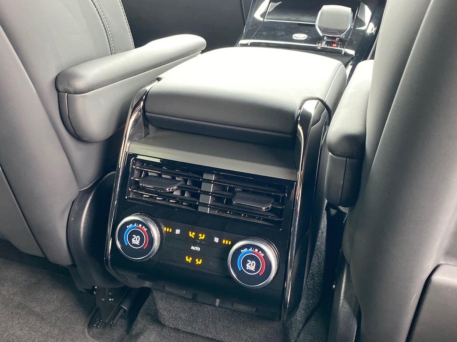 Used Land Rover Range Rover Sport 2024 for sale - 76335131: Photo 18