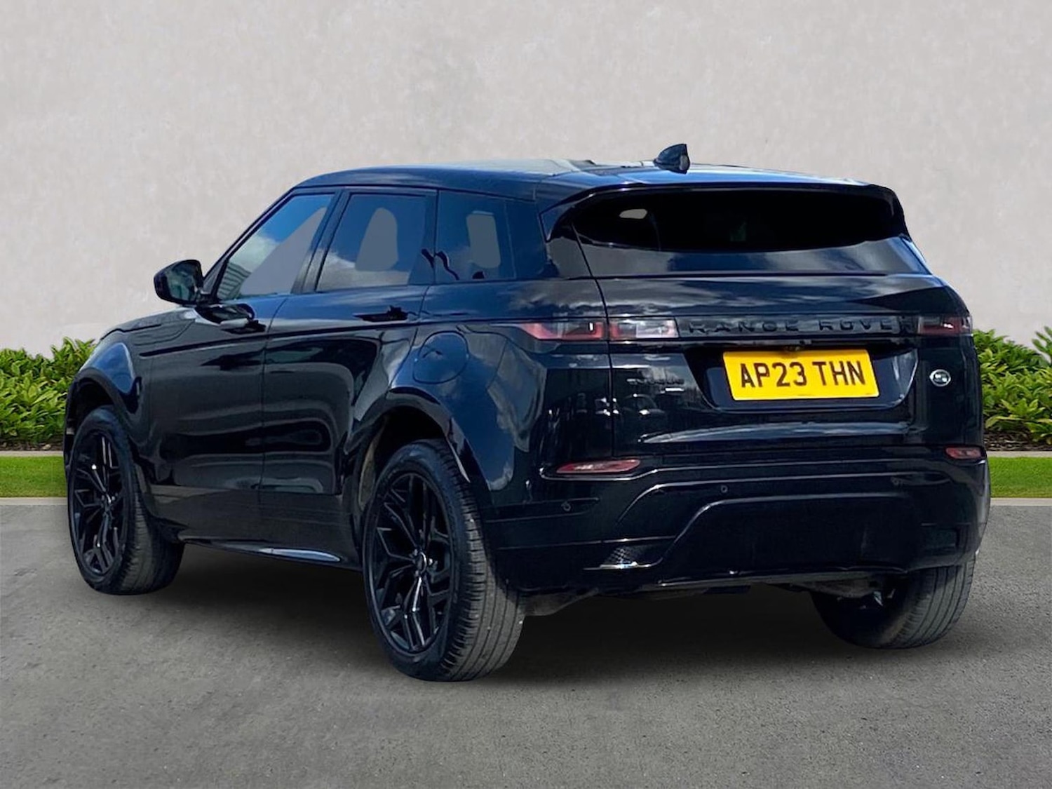 Used Land Rover Range Rover Evoque 2023 for sale - 78193491: Photo 2