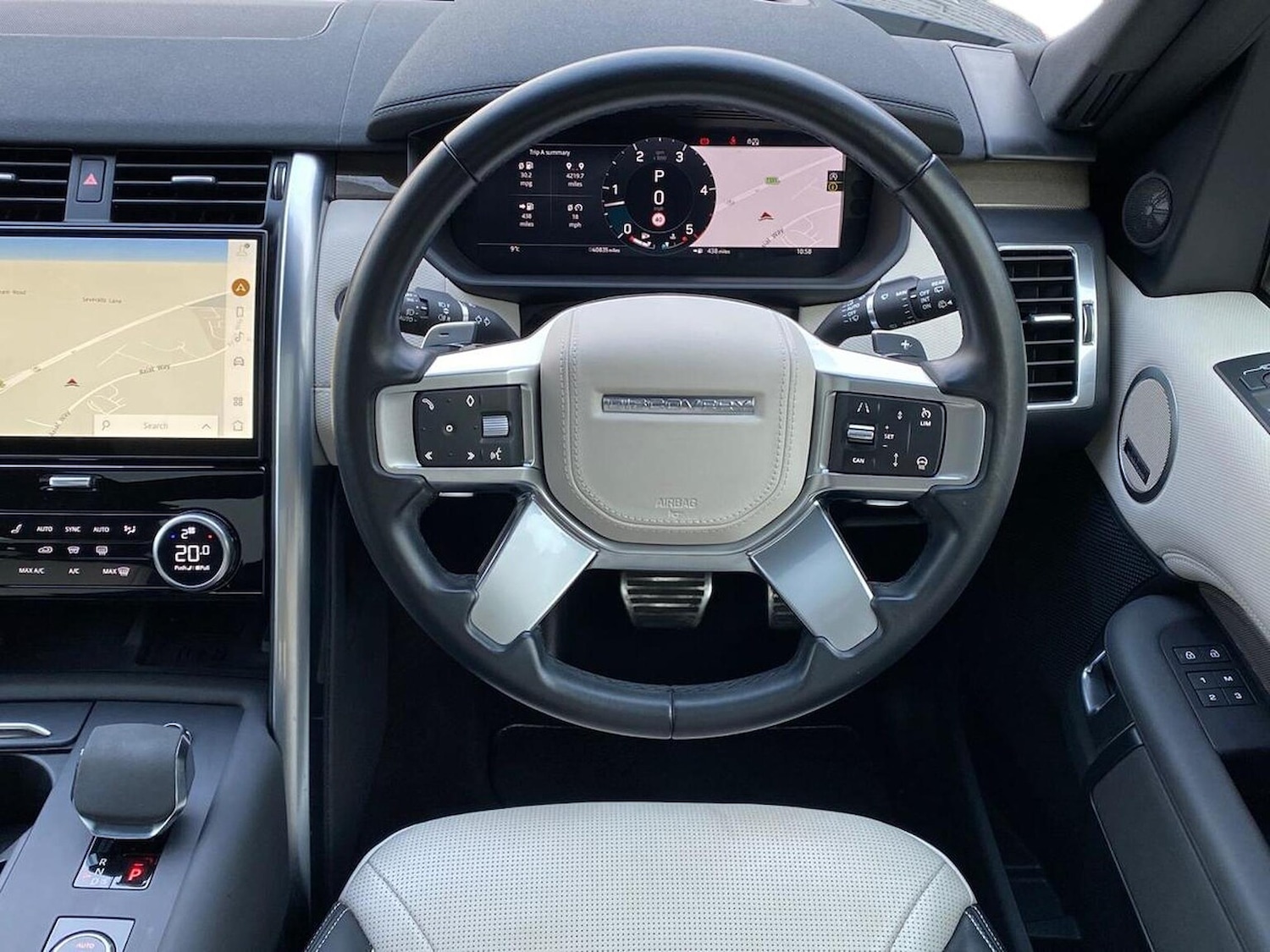 Used Land Rover Discovery 2022 for sale - 76979877: Photo 15