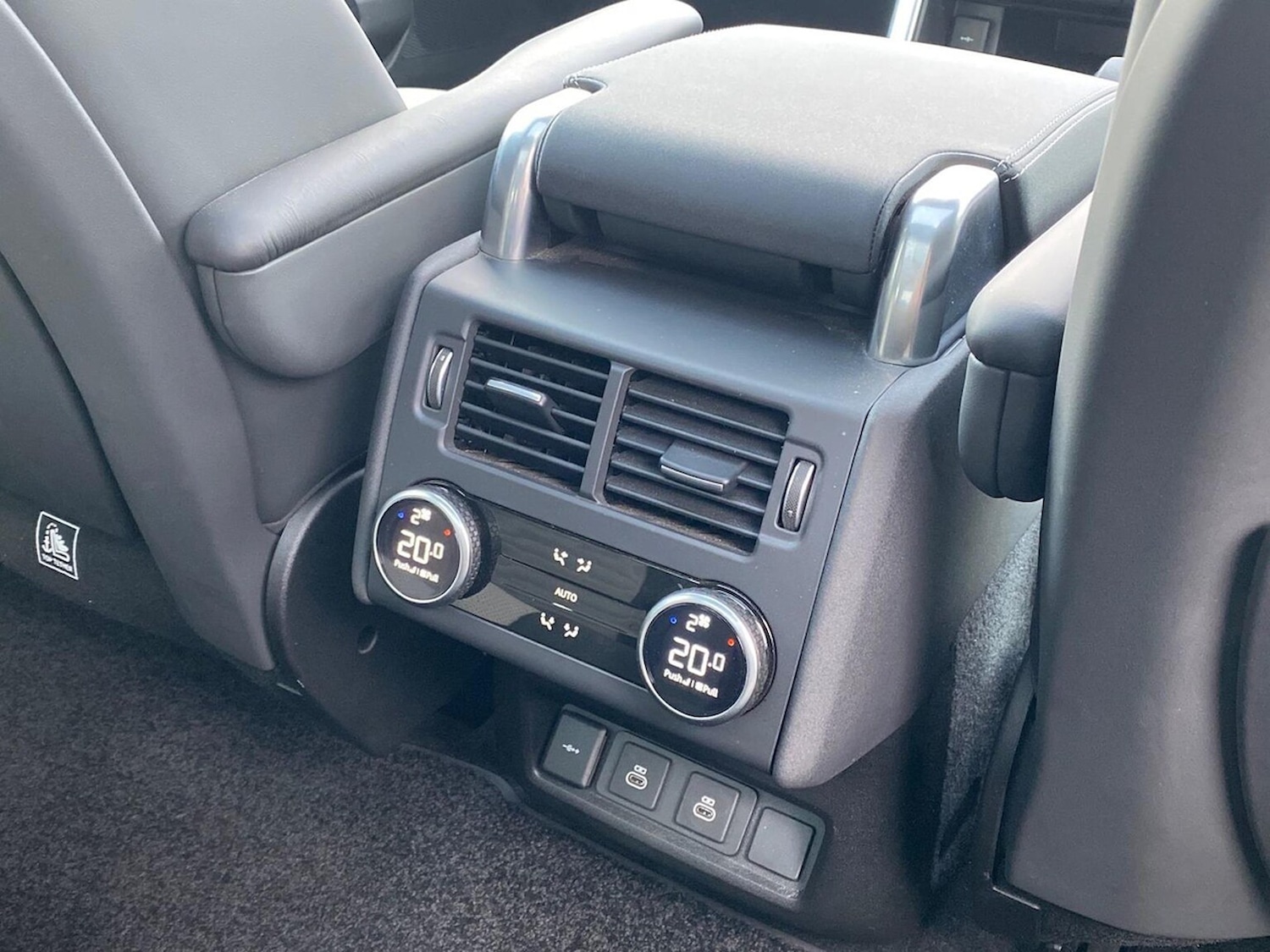 Used Land Rover Discovery 2022 for sale - 76979877: Photo 18