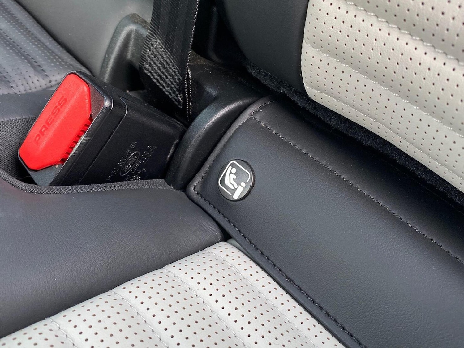 Used Land Rover Discovery 2022 for sale - 76979877: Photo 39