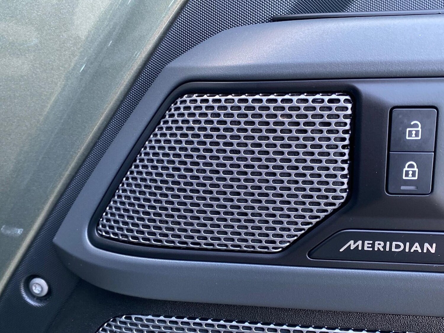 Used Land Rover Defender 2023 for sale - 77488002: Photo 24