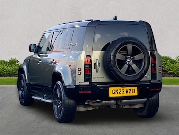 Used Land Rover Defender 2023 for sale - 77488002: Photo