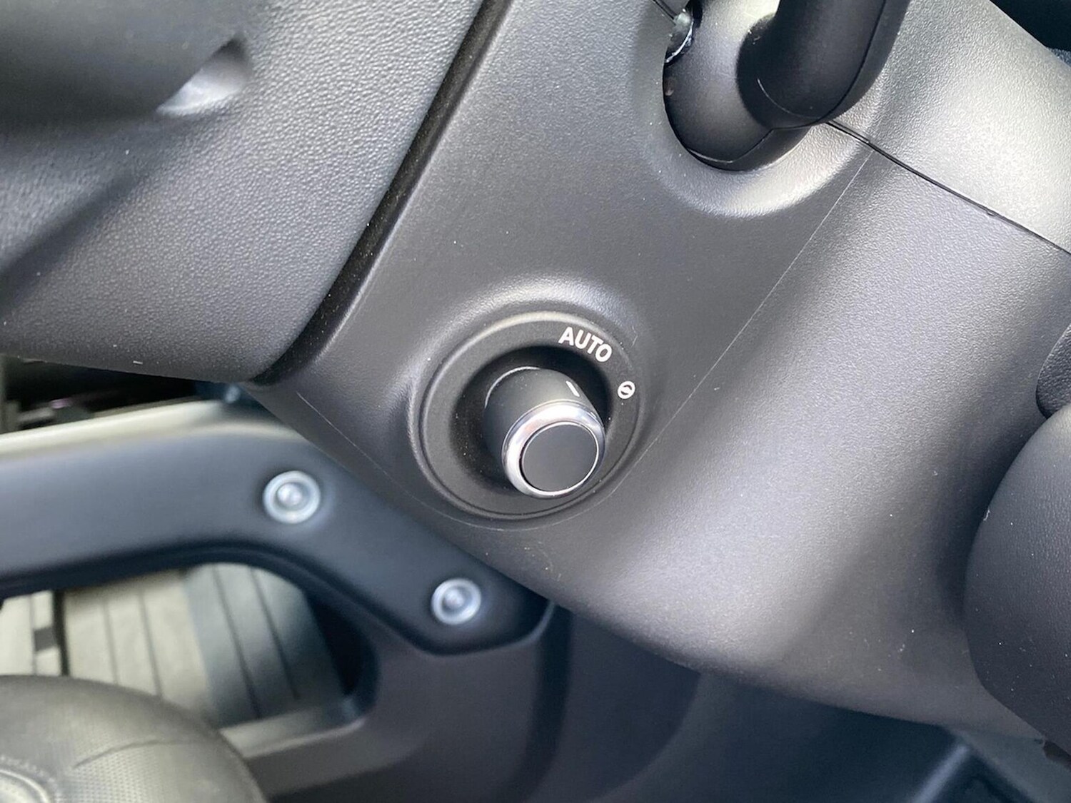 Used Land Rover Defender 2023 for sale - 77488002: Photo 31