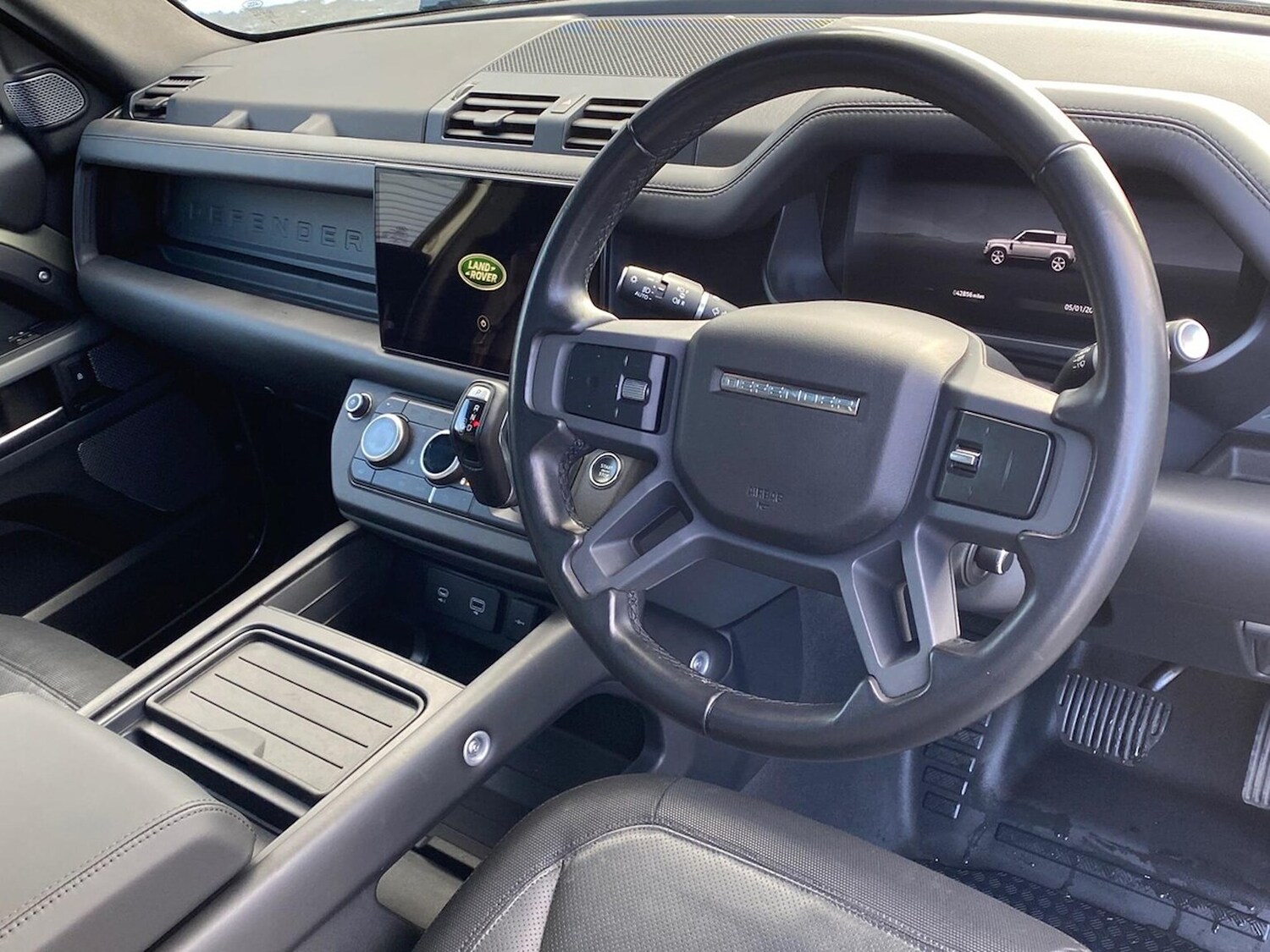 Used Land Rover Defender 2023 for sale - 77488002: Photo 32