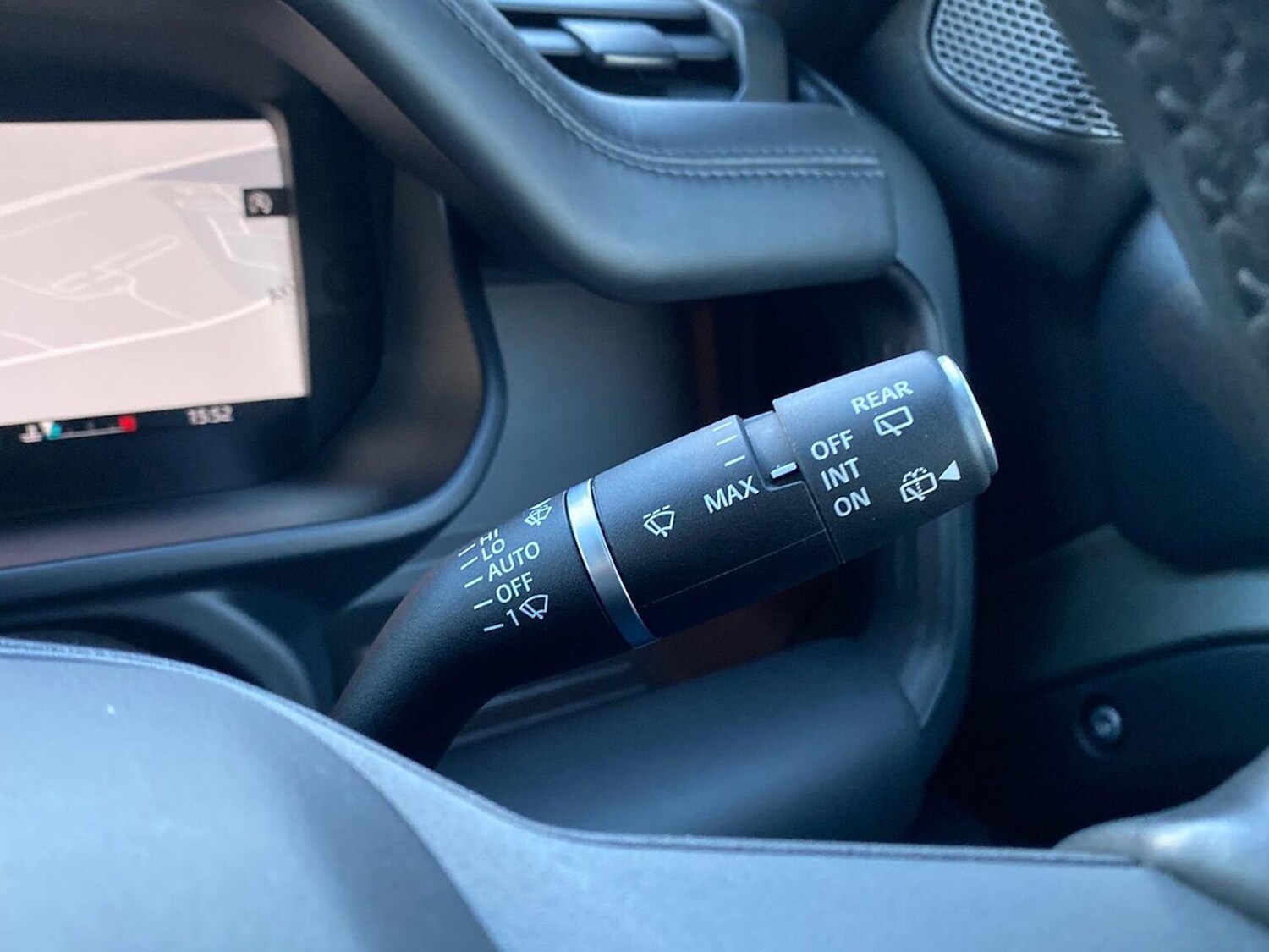 Used Land Rover Defender 2023 for sale - 77488002: Photo 41