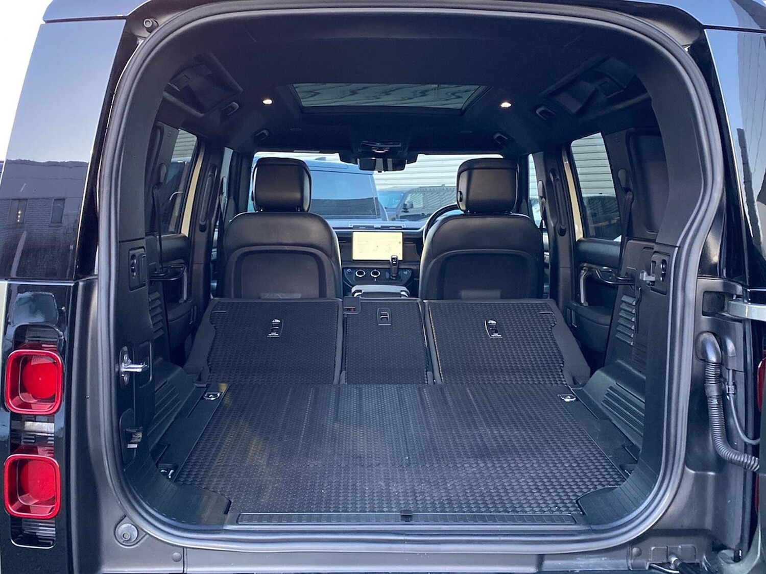 Used Land Rover Defender 2023 for sale - 77488002: Photo 43