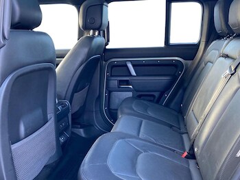 Used Land Rover Defender 2023 for sale - 77488002: Photo