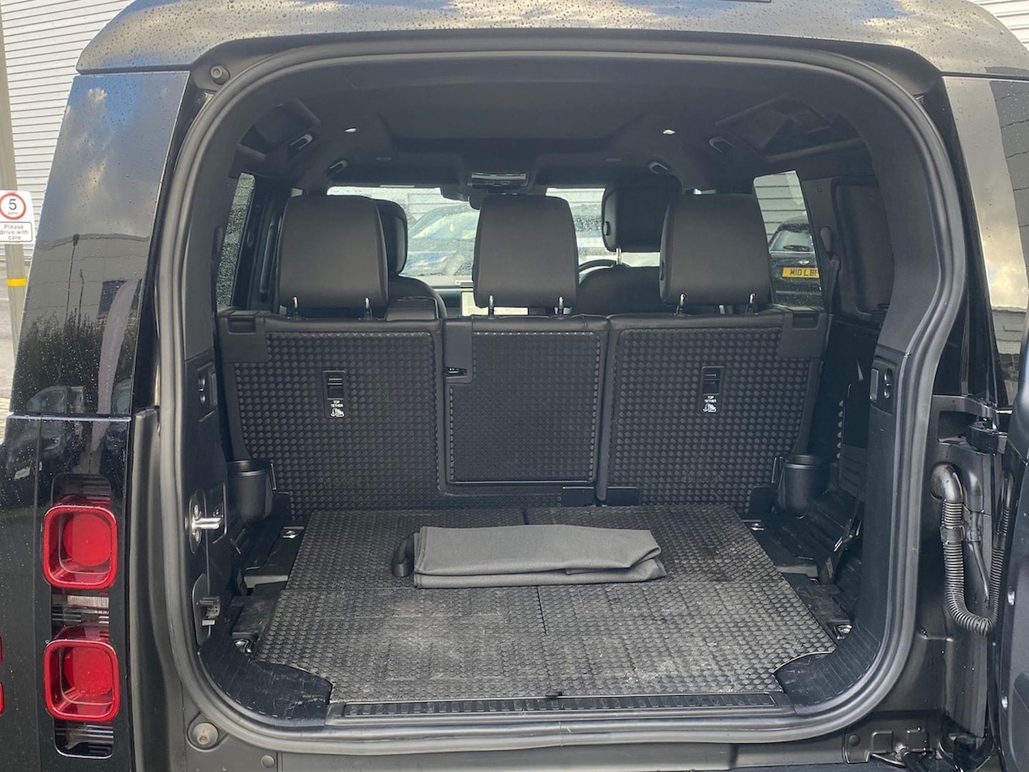 Used Land Rover Defender 2022 for sale - 76566531: Photo 10