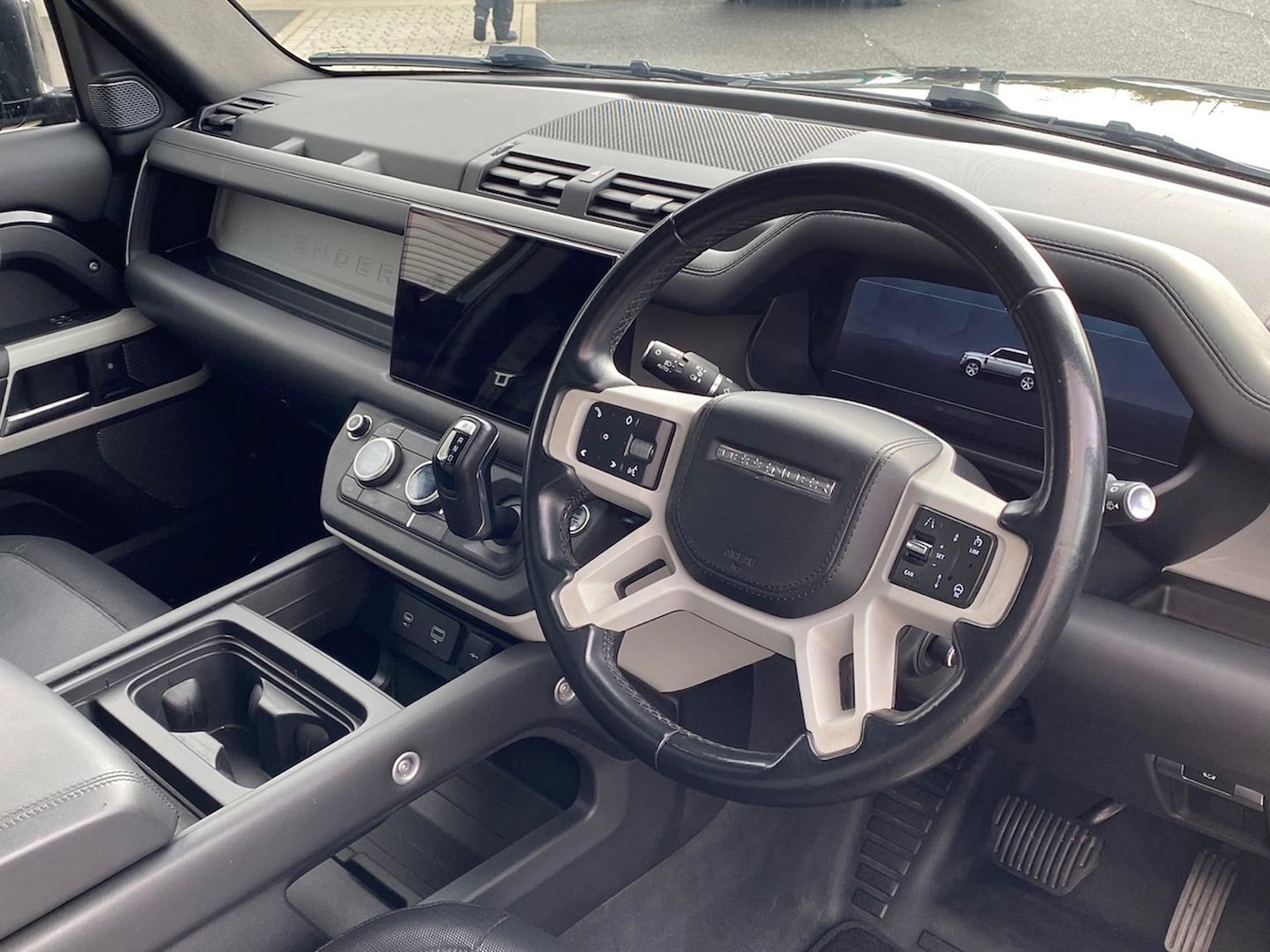 Used Land Rover Defender 2022 for sale - 76566531: Photo 27