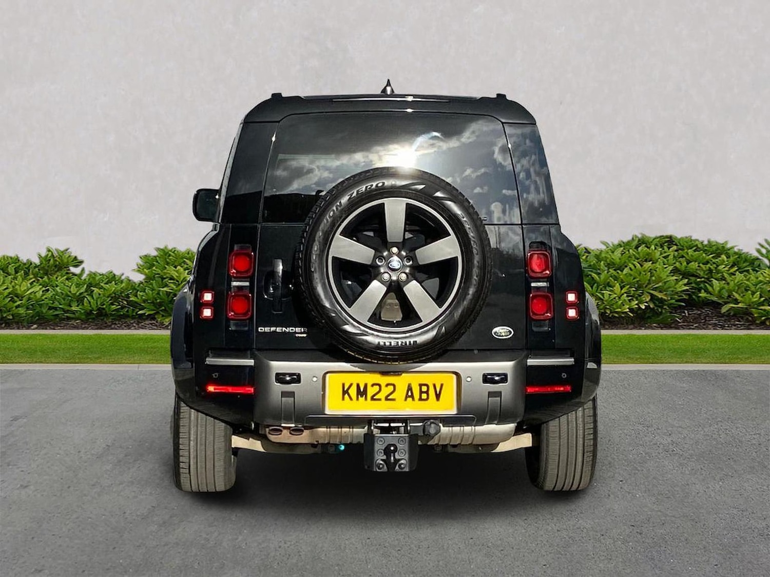 Used Land Rover Defender 2022 for sale - 76566531: Photo 6