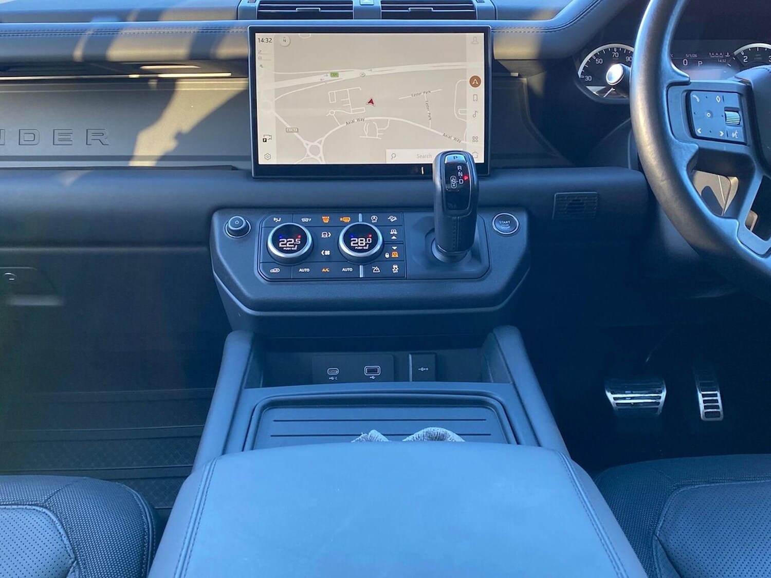 Used Land Rover Defender 2023 for sale - 77487989: Photo 14