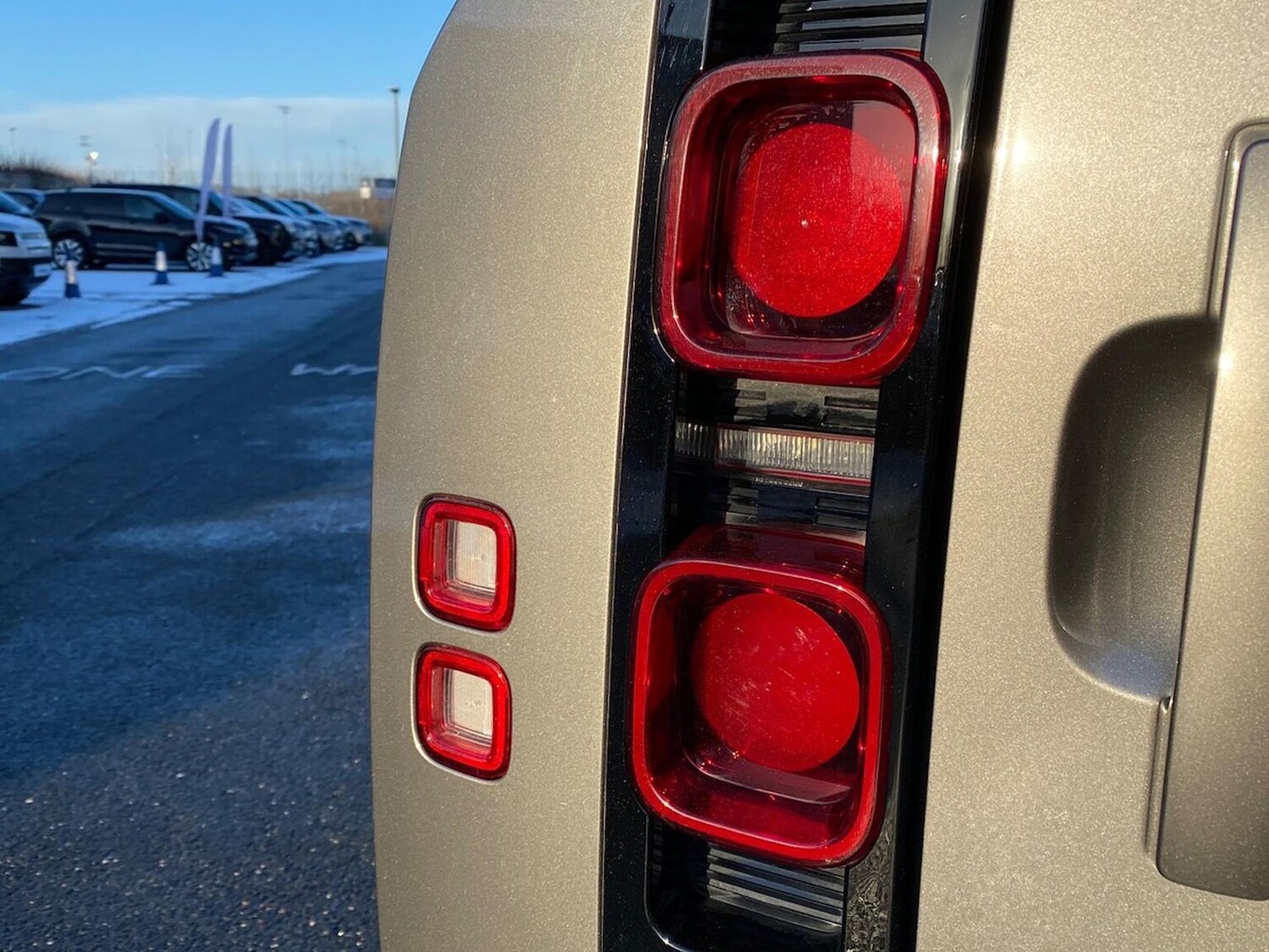 Used Land Rover Defender 2023 for sale - 77487989: Photo 19